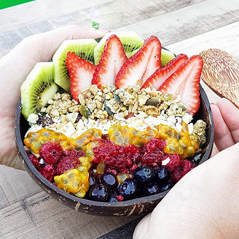 Vegan Acai Coconut Bowl Recipe with Fresh Fruit