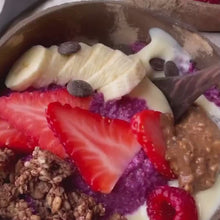 Load and play video in Gallery viewer, Making a smoothie bowl
