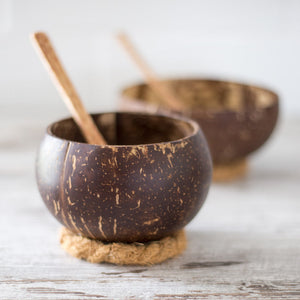 Natural serving rings for coconut bowls