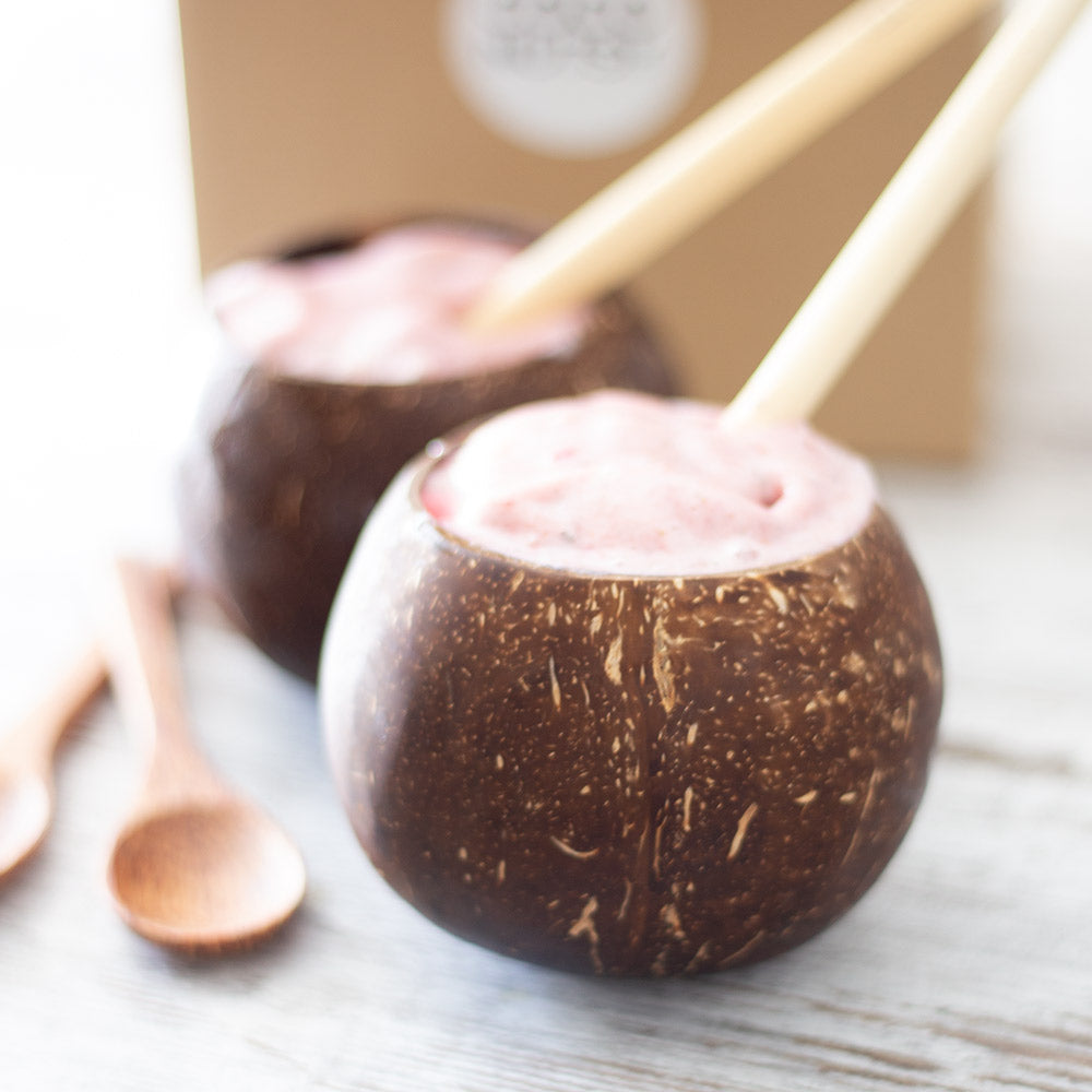 Coconut cups in a gift set