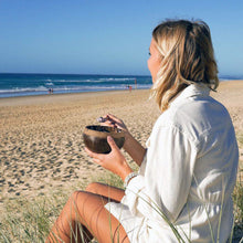 Load image into Gallery viewer, Picnic at the beach
